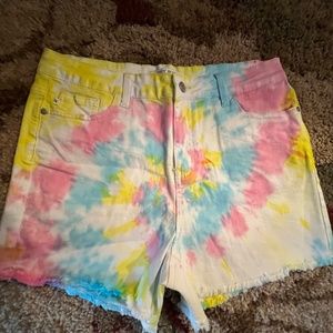 Judy blue distressed denim shorts